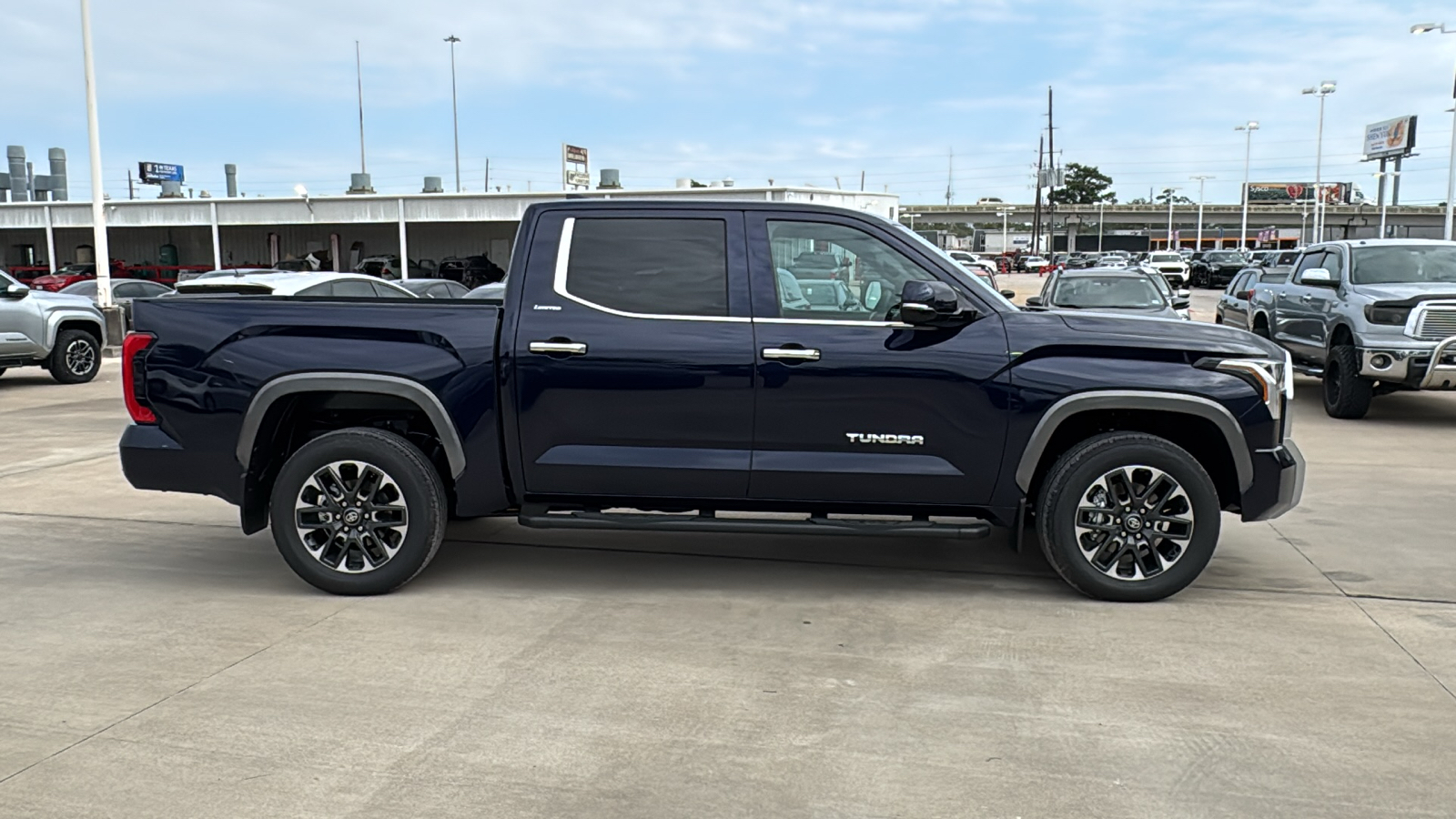 2025 Toyota Tundra Limited 9