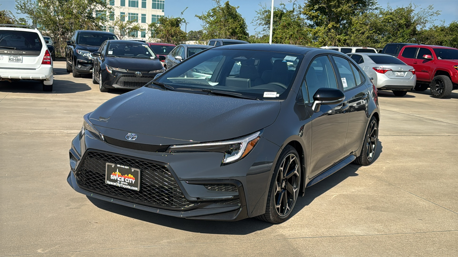 2025 Toyota Corolla LE 4