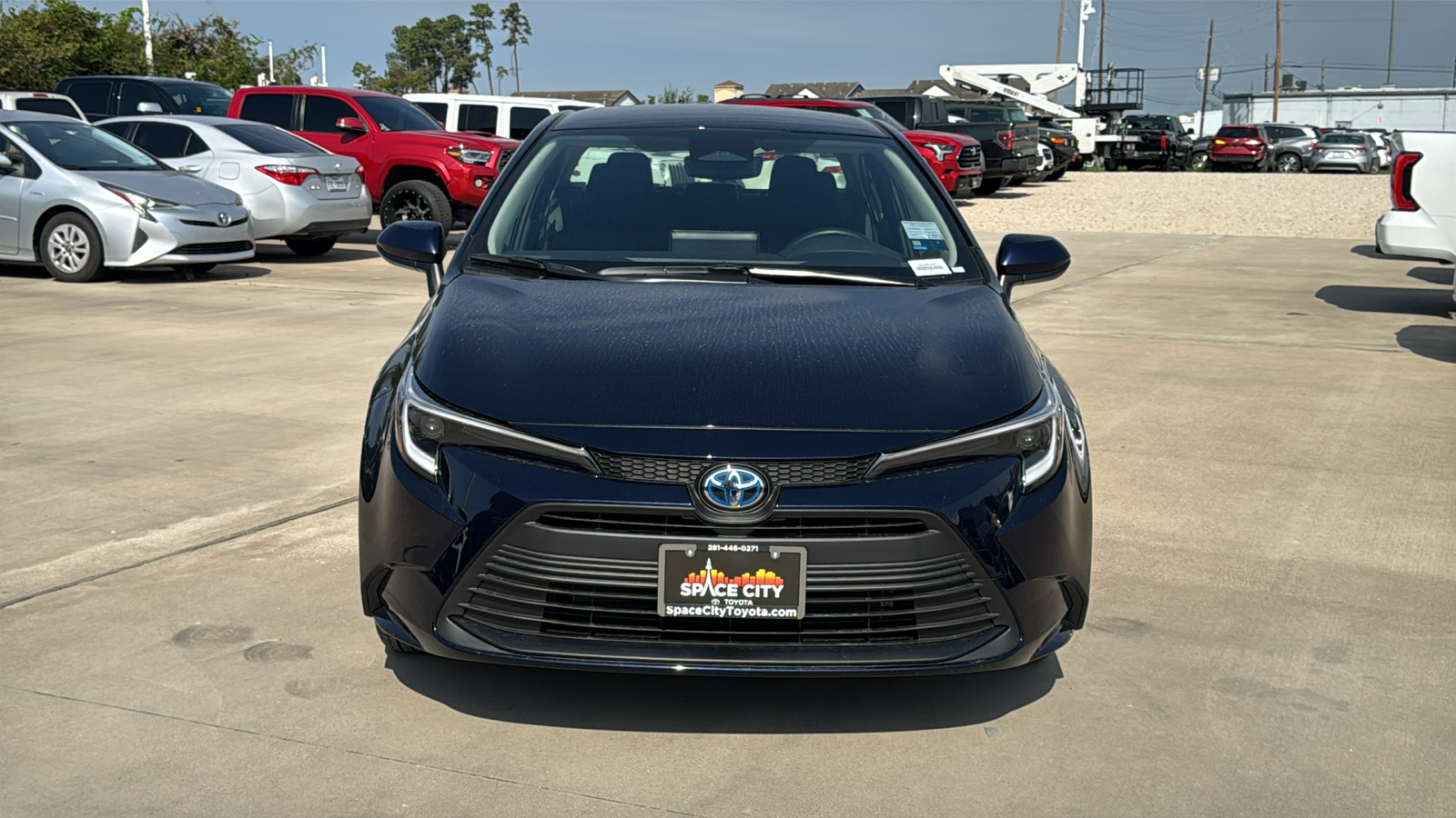 2025 Toyota Corolla Hybrid LE 3