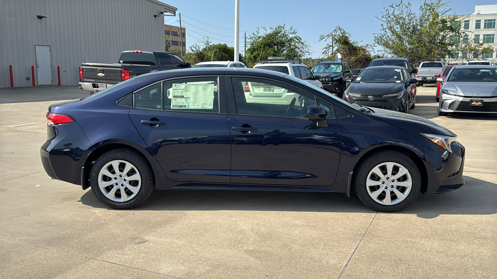 2025 Toyota Corolla Hybrid LE 9