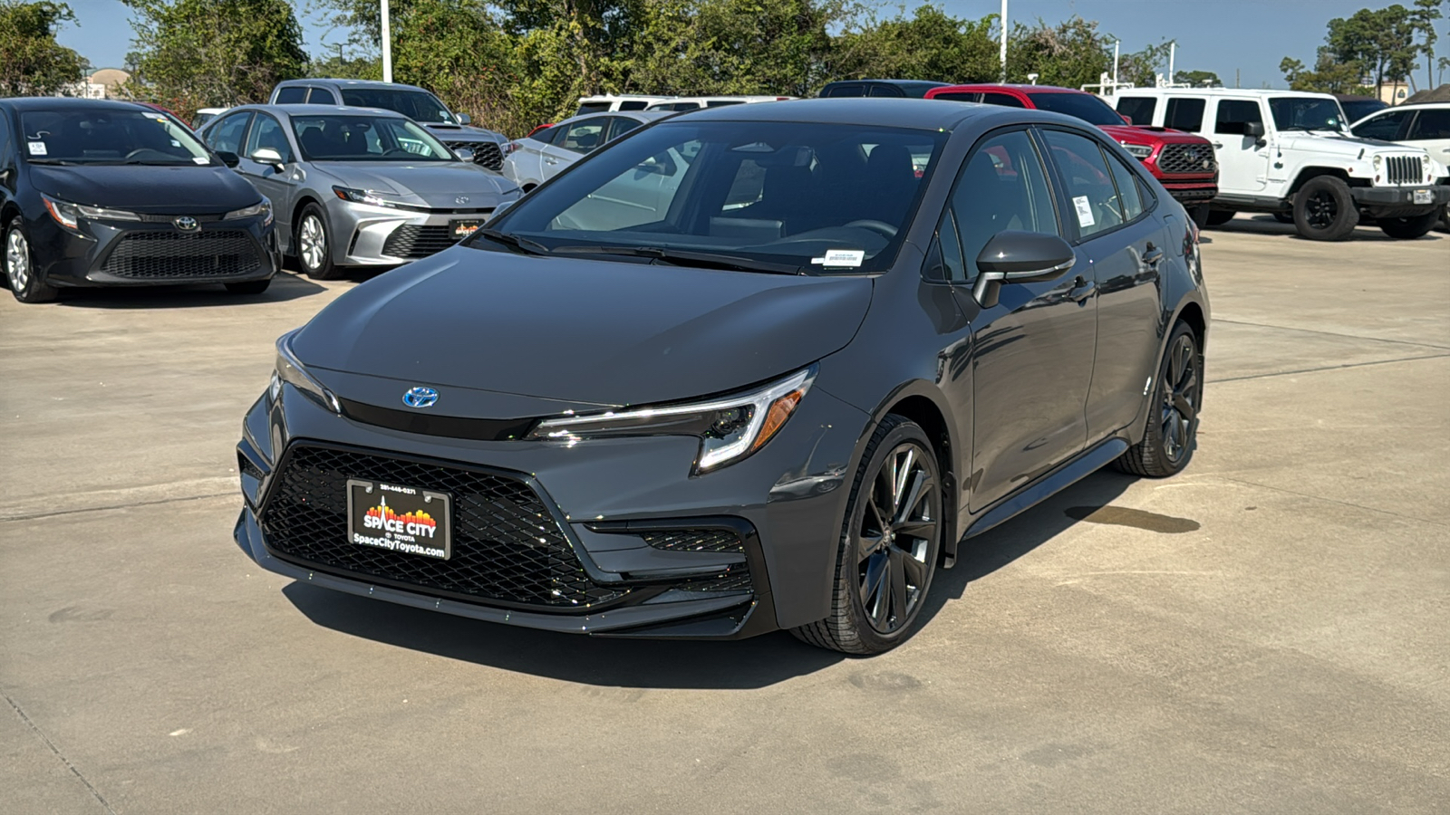 2025 Toyota Corolla Hybrid SE 4