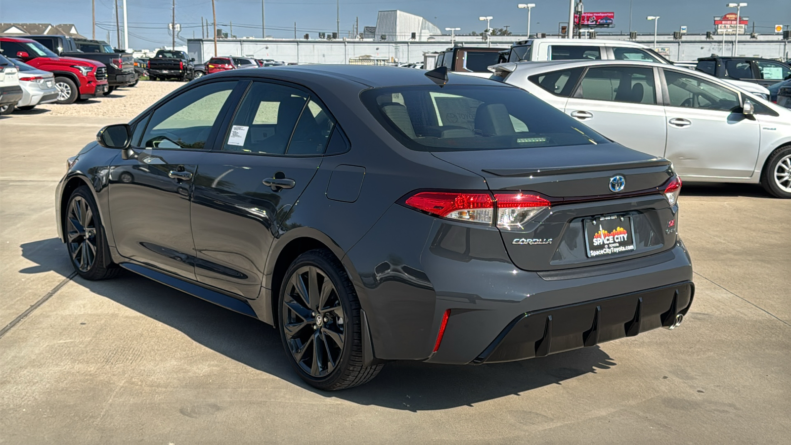 2025 Toyota Corolla Hybrid SE 6