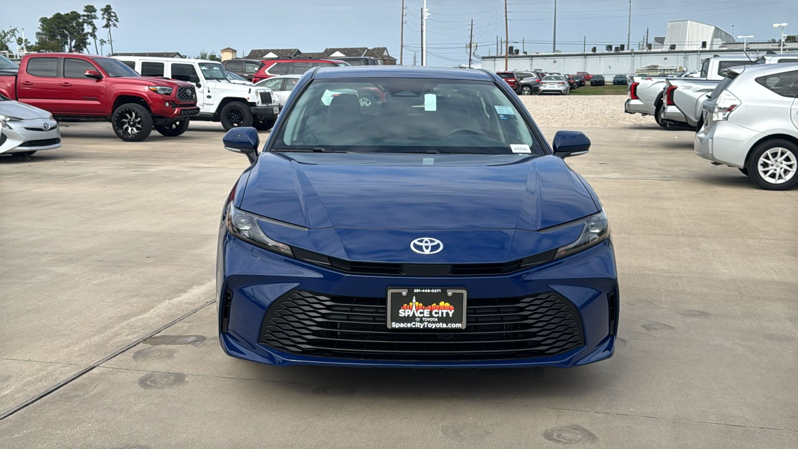 2025 Toyota Camry LE 3