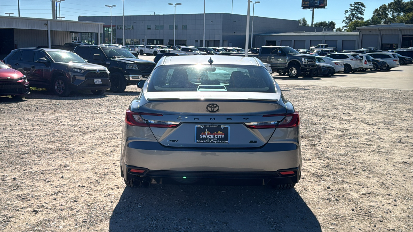 2025 Toyota Camry SE 7