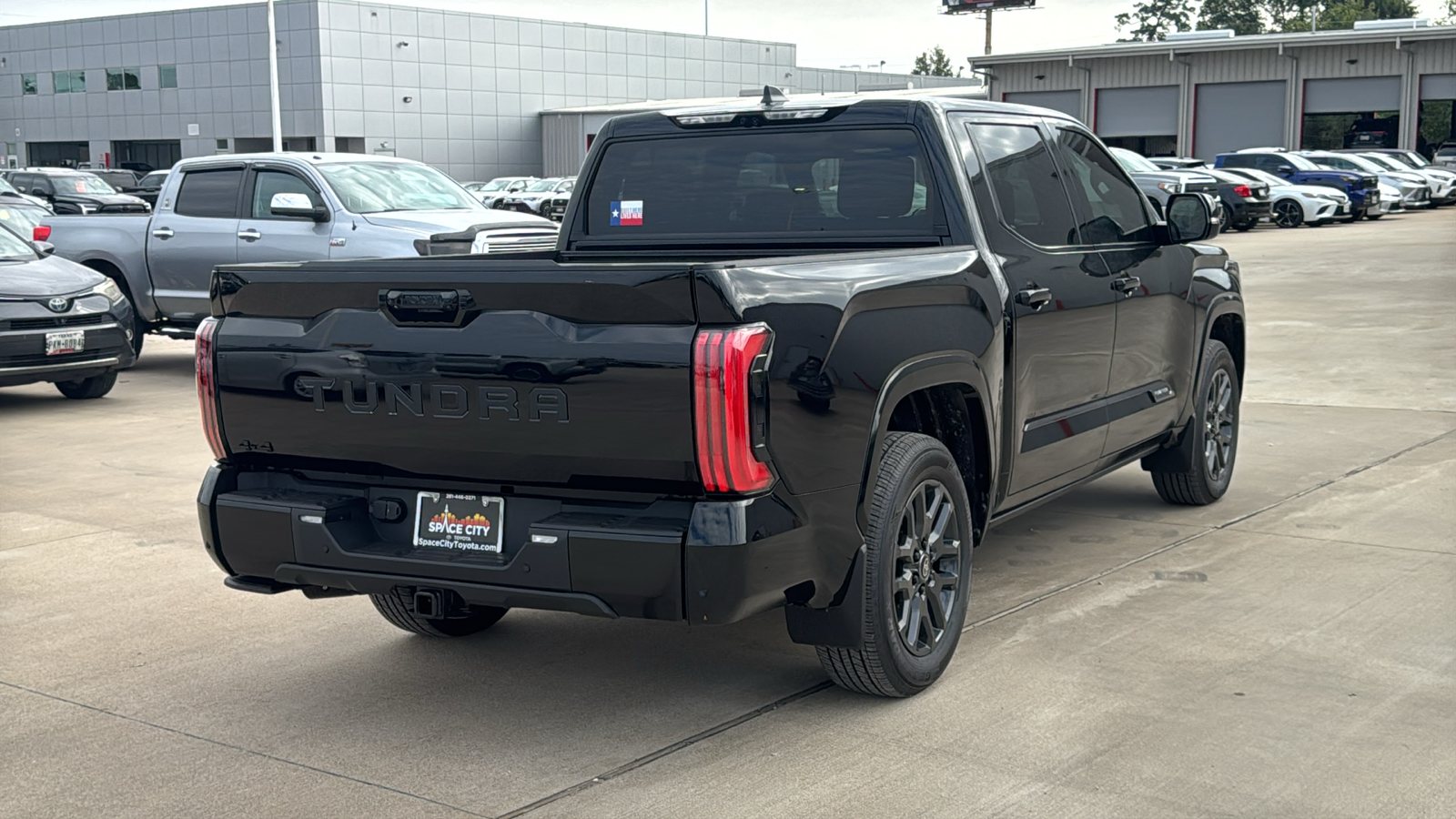 2025 Toyota Tundra Platinum 8