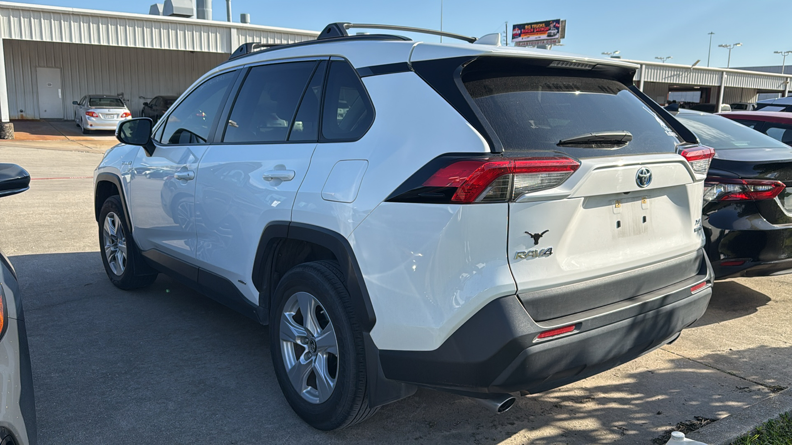 2019 Toyota RAV4 Hybrid XLE 4