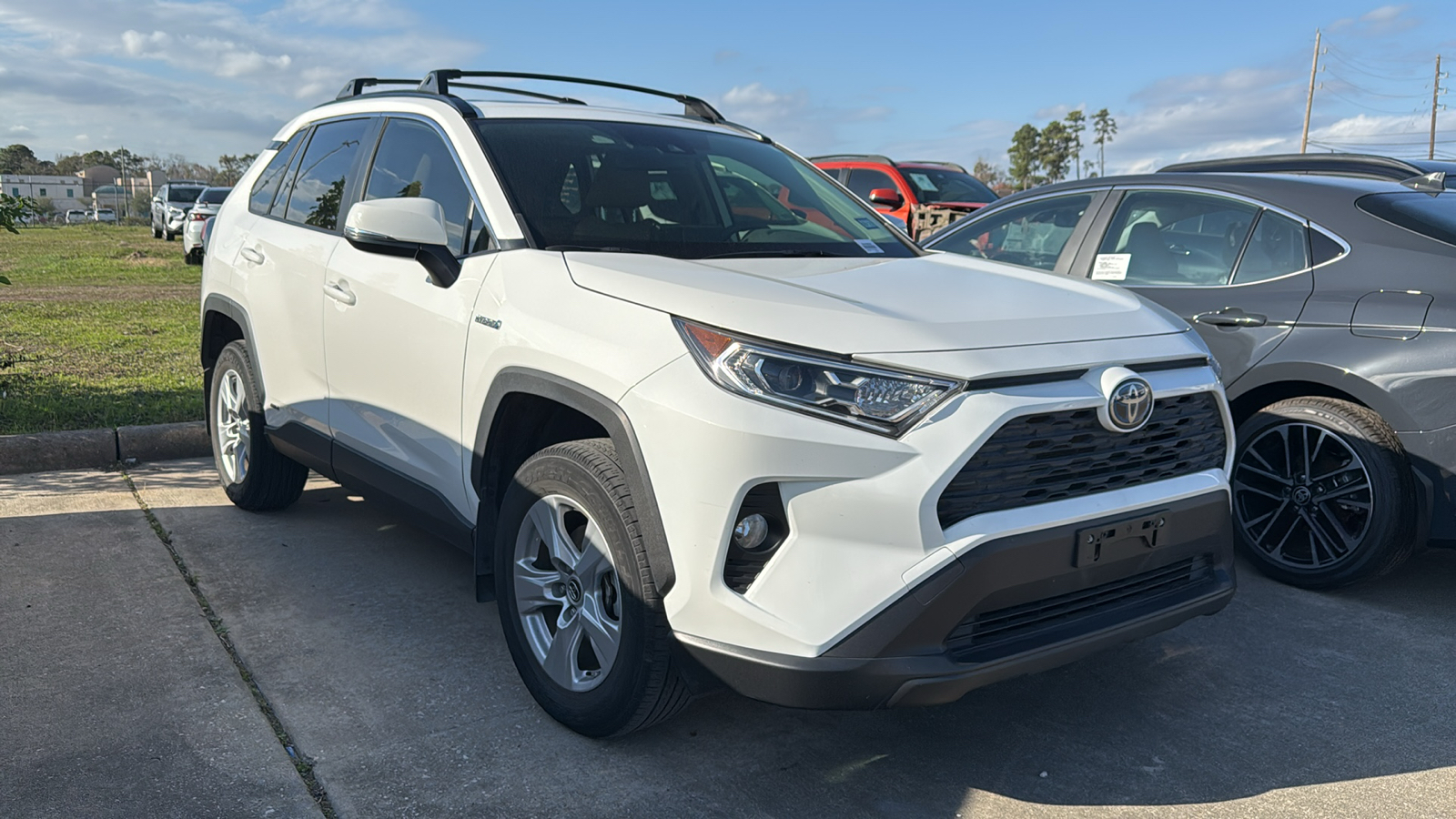 2019 Toyota RAV4 Hybrid XLE 11