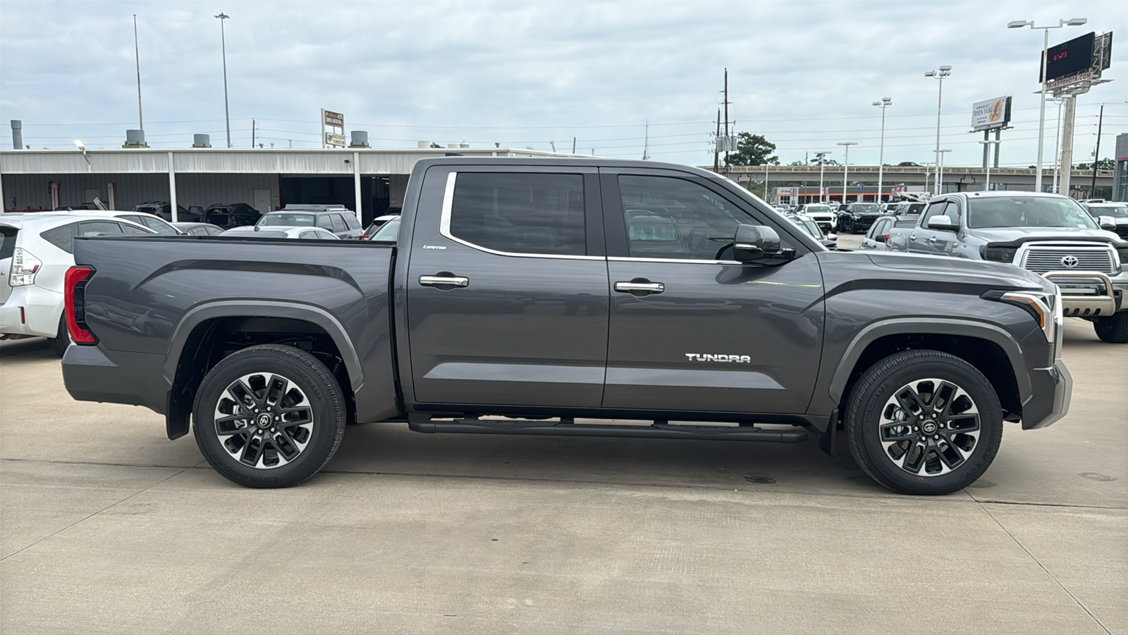 2025 Toyota Tundra Limited 9