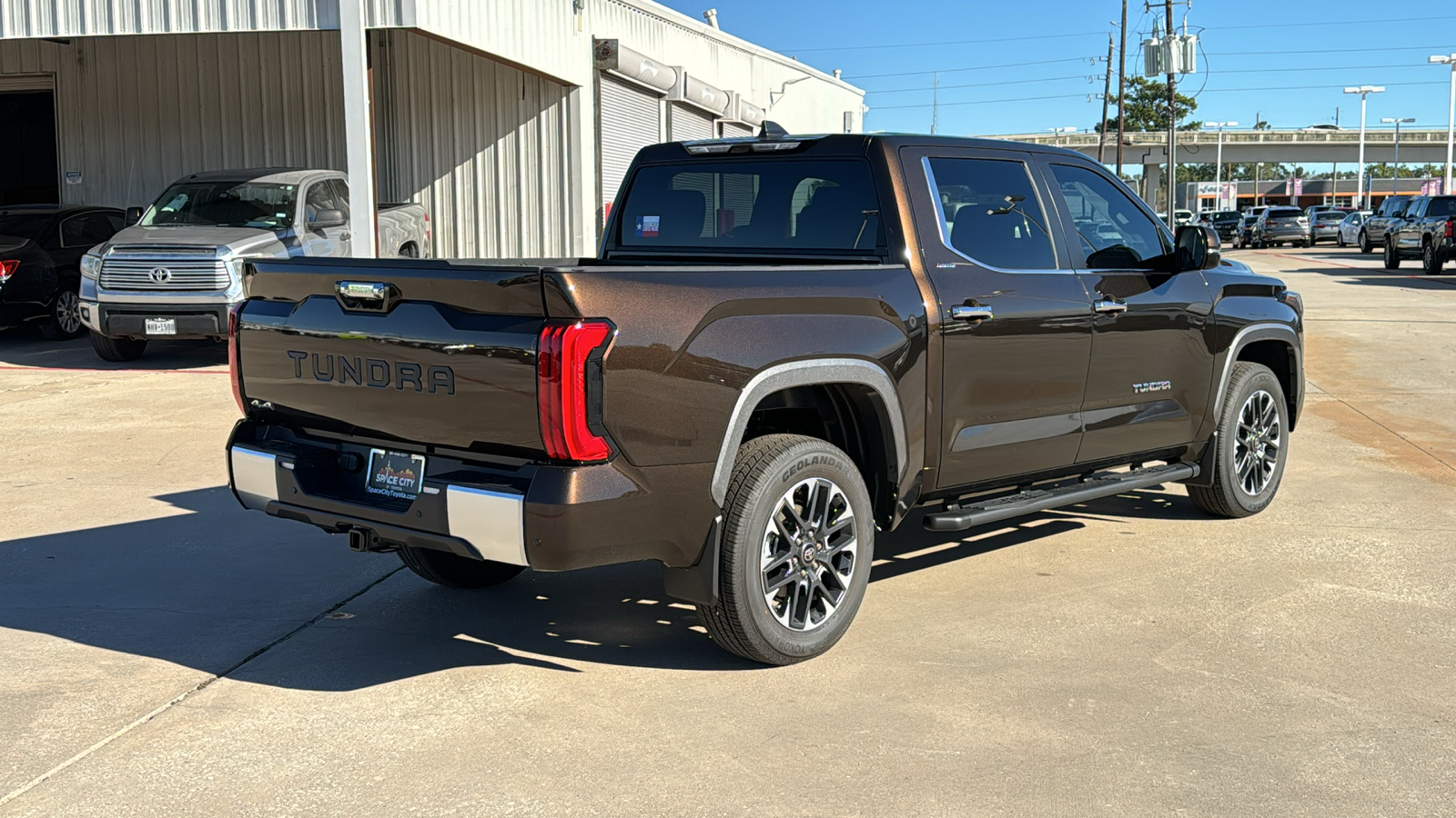 2025 Toyota Tundra Limited 9