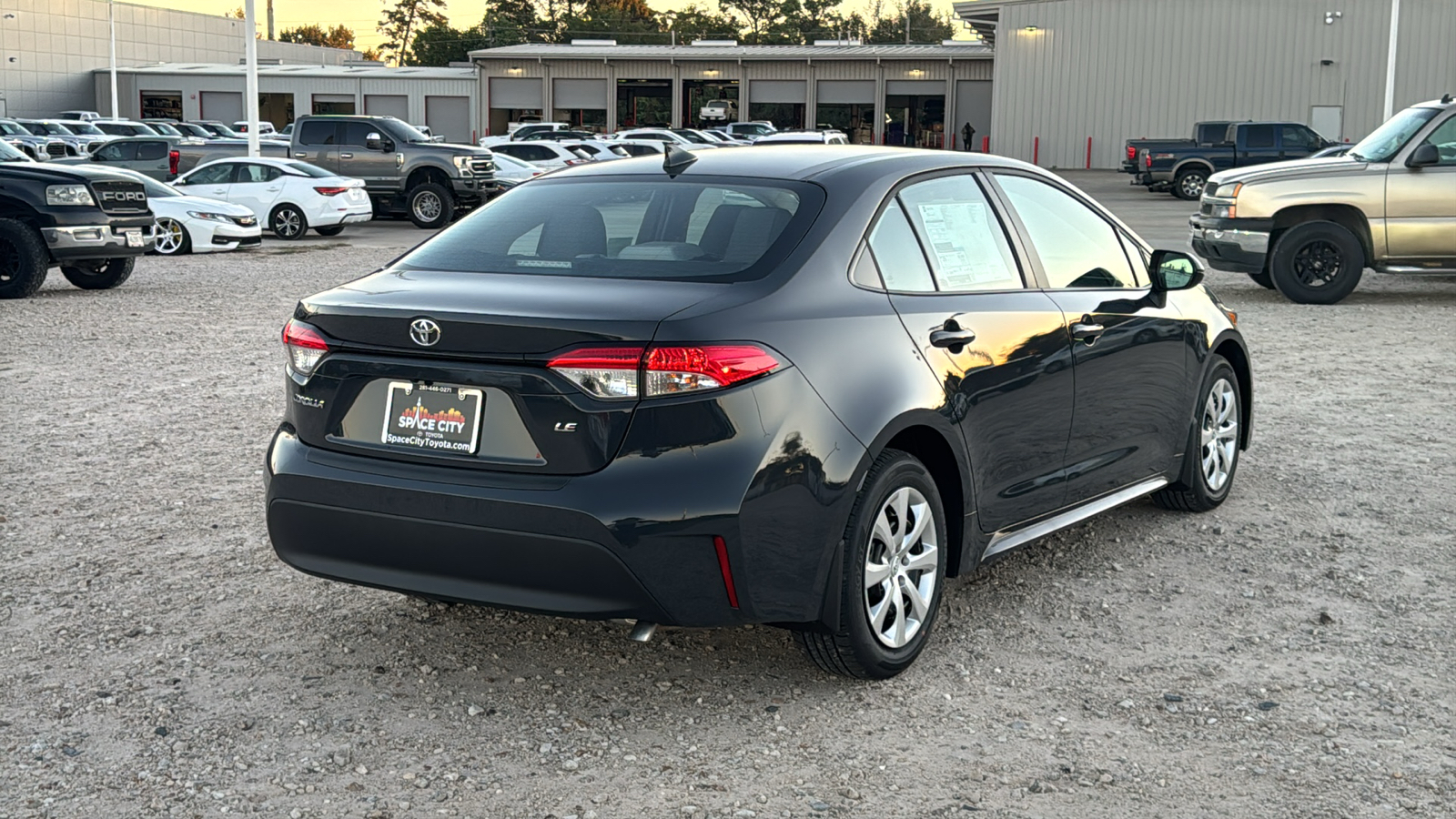 2025 Toyota Corolla LE 8