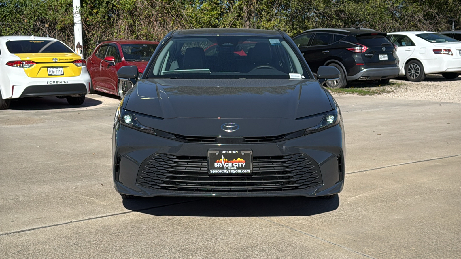 2025 Toyota Camry LE 3