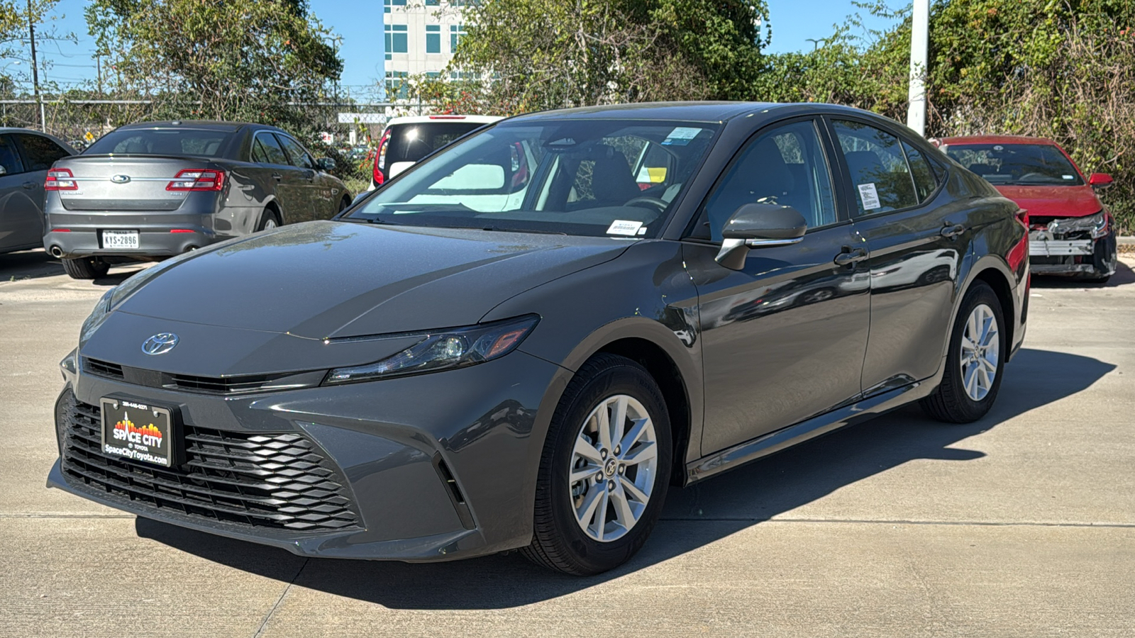 2025 Toyota Camry LE 4