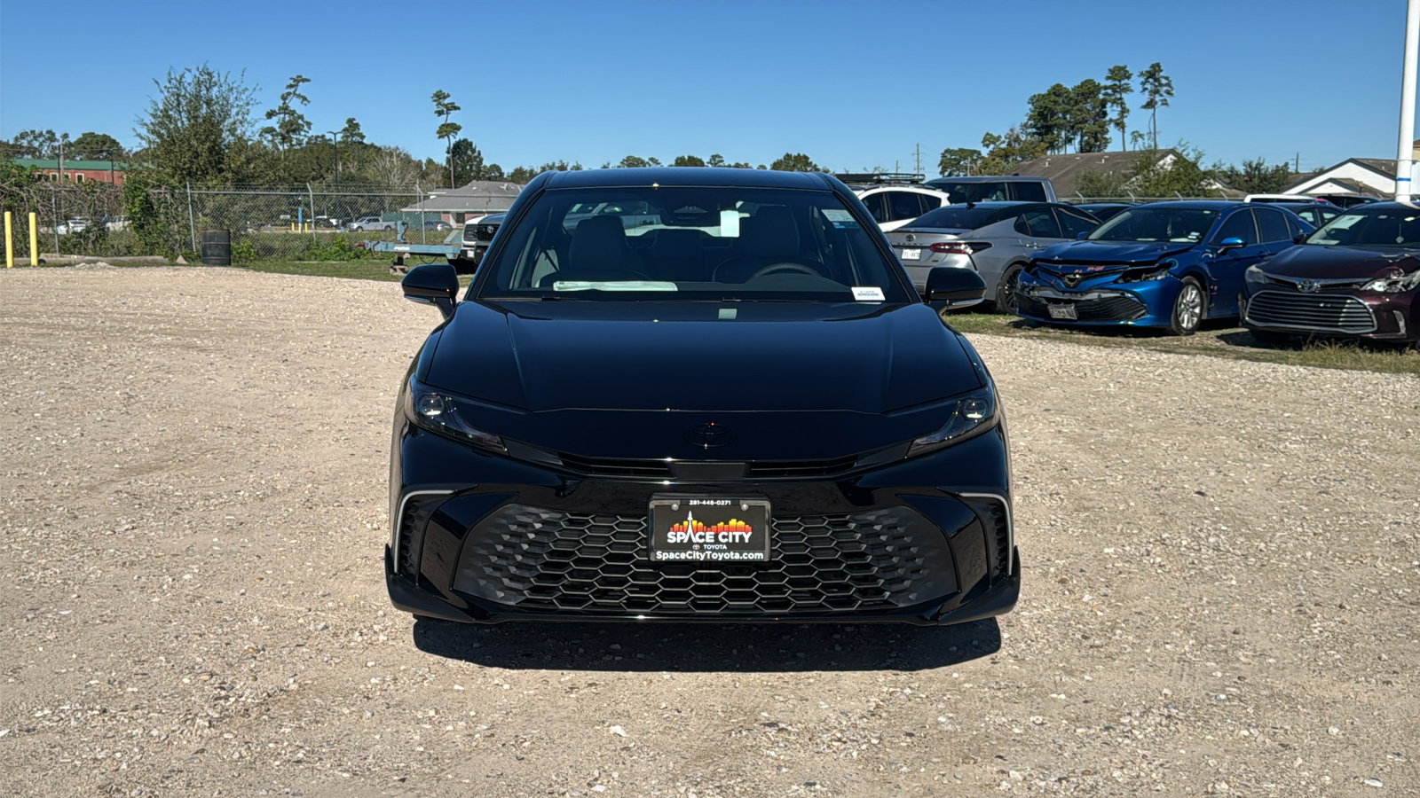 2025 Toyota Camry SE 3