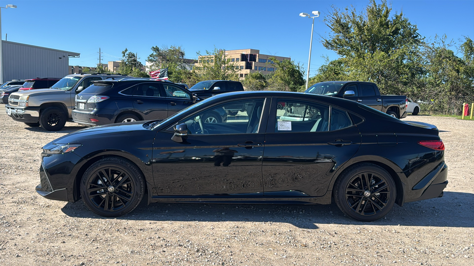 2025 Toyota Camry SE 5