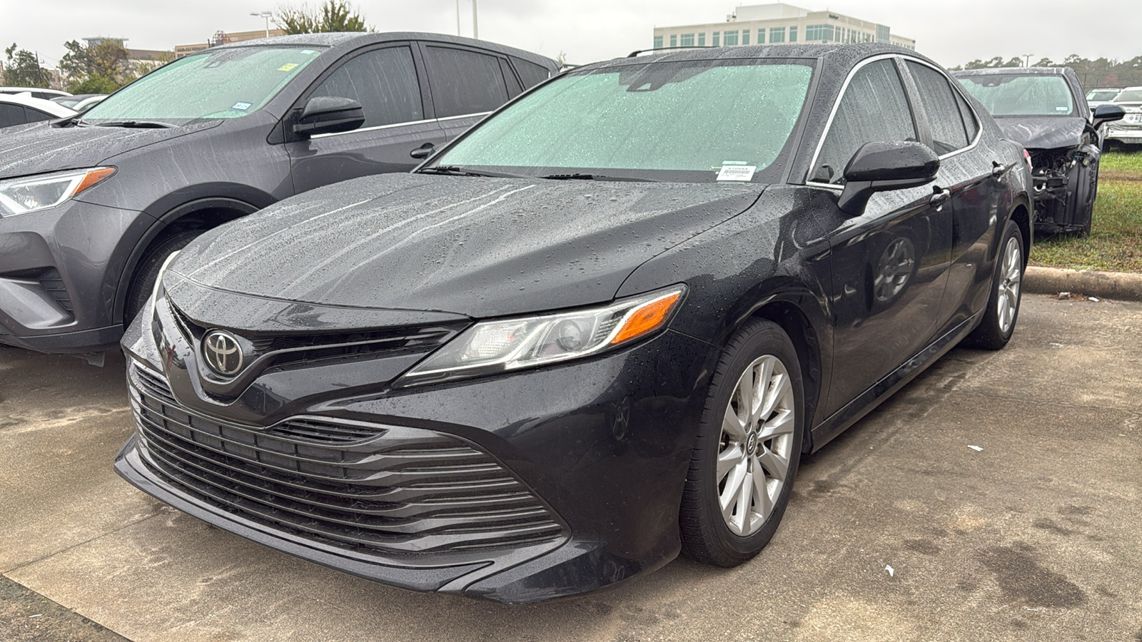 2019 Toyota Camry LE 4