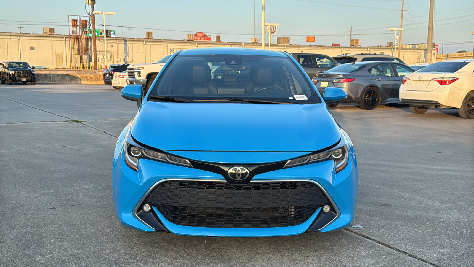 2019 Toyota Corolla Hatchback SE 3