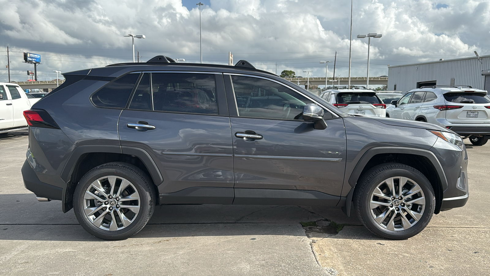 2025 Toyota RAV4 Limited 8