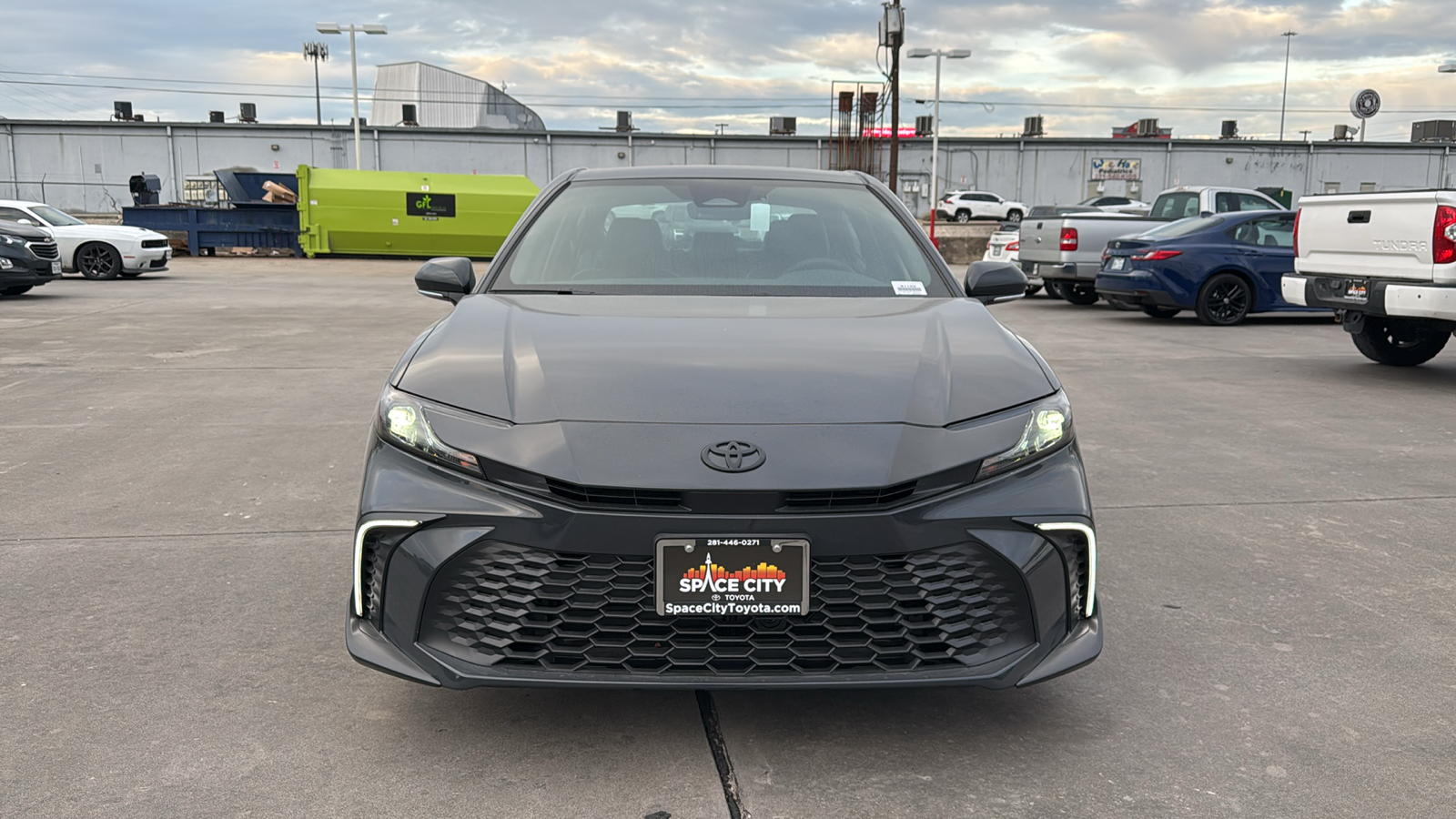 2025 Toyota Camry SE 3