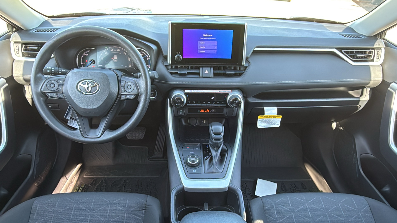 2025 Toyota RAV4 Hybrid Woodland Edition 19