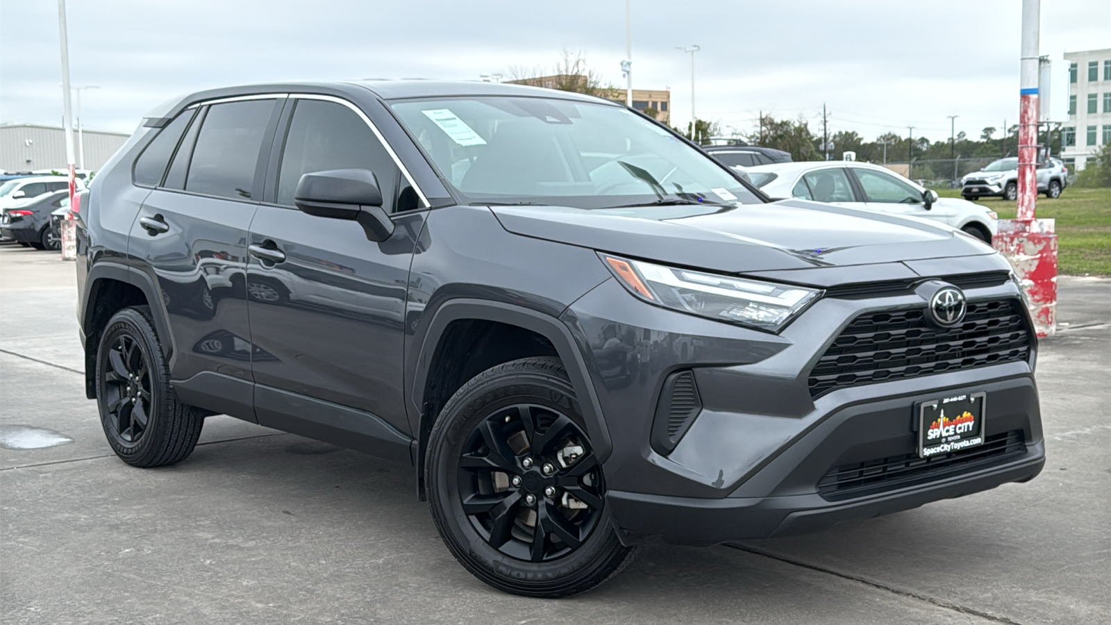 2023 Toyota RAV4 LE 2