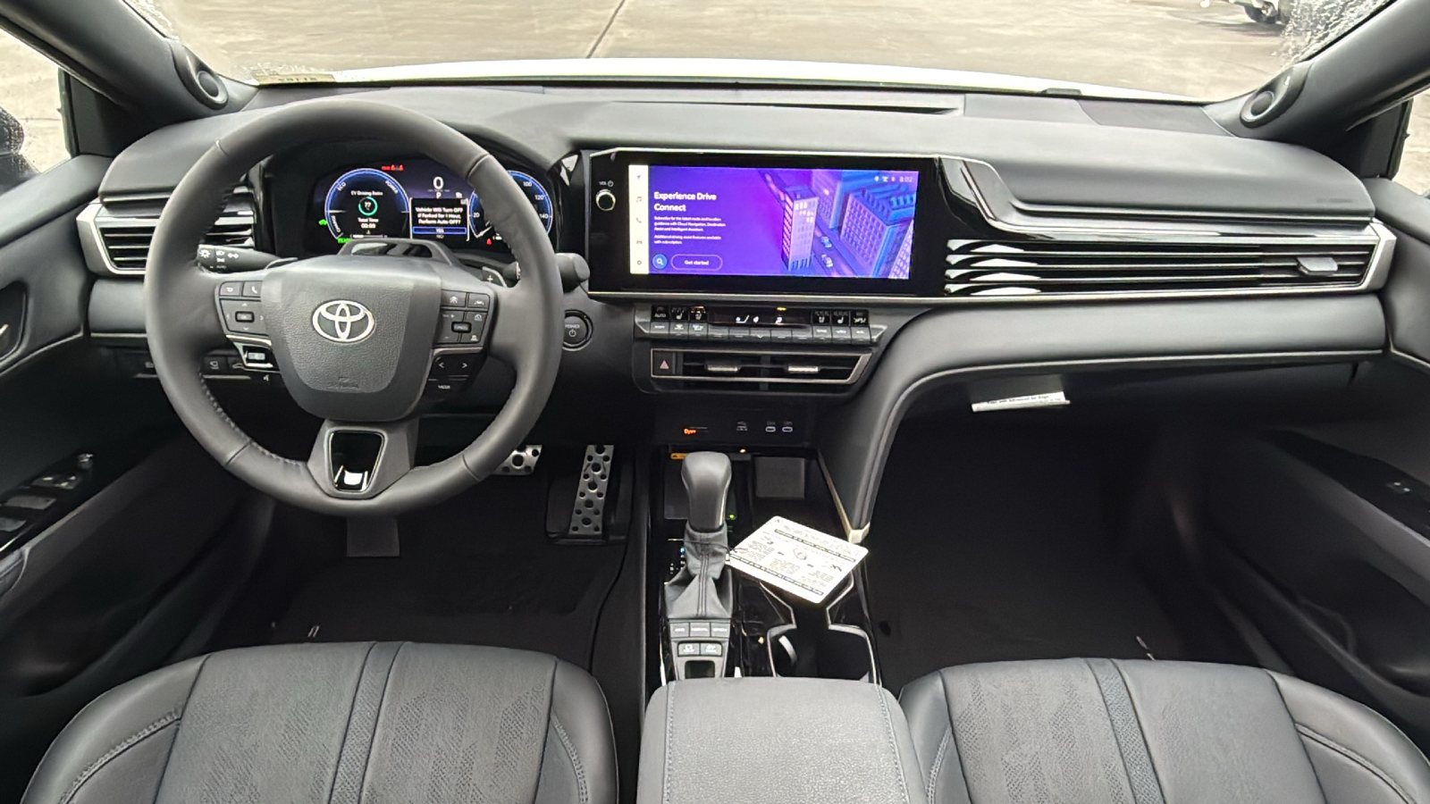 2025 Toyota Camry XSE 18