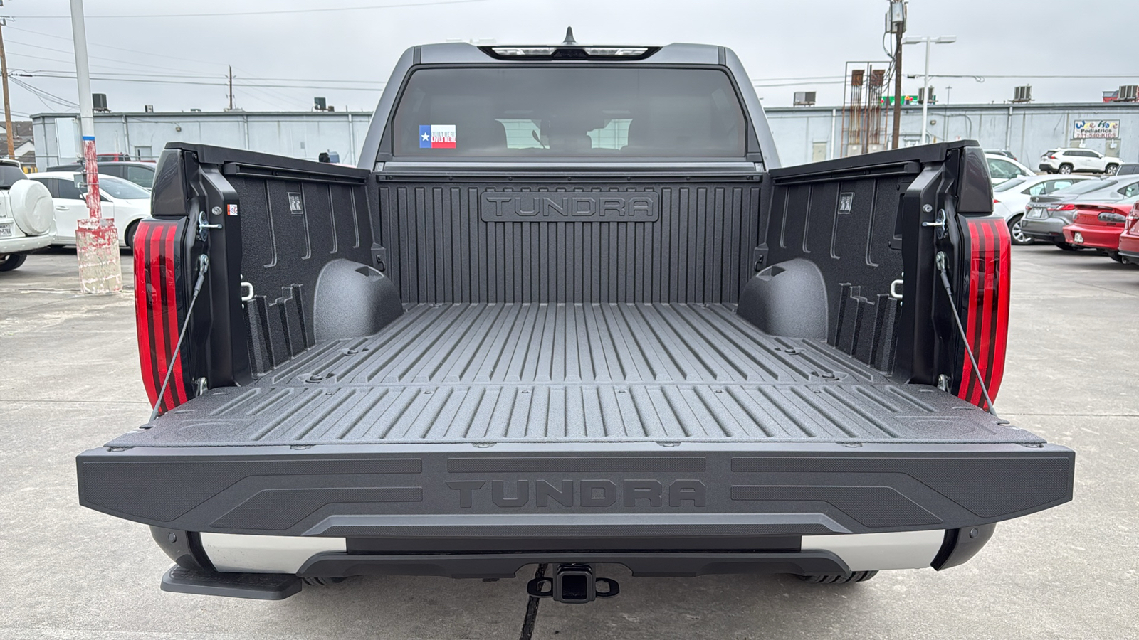 2025 Toyota Tundra Limited 8