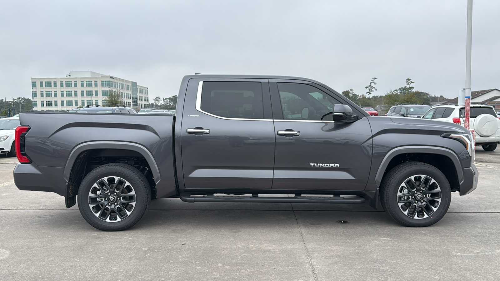 2025 Toyota Tundra Limited 10