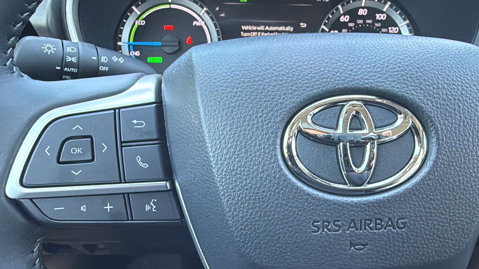 2025 Toyota Highlander Hybrid XLE 23