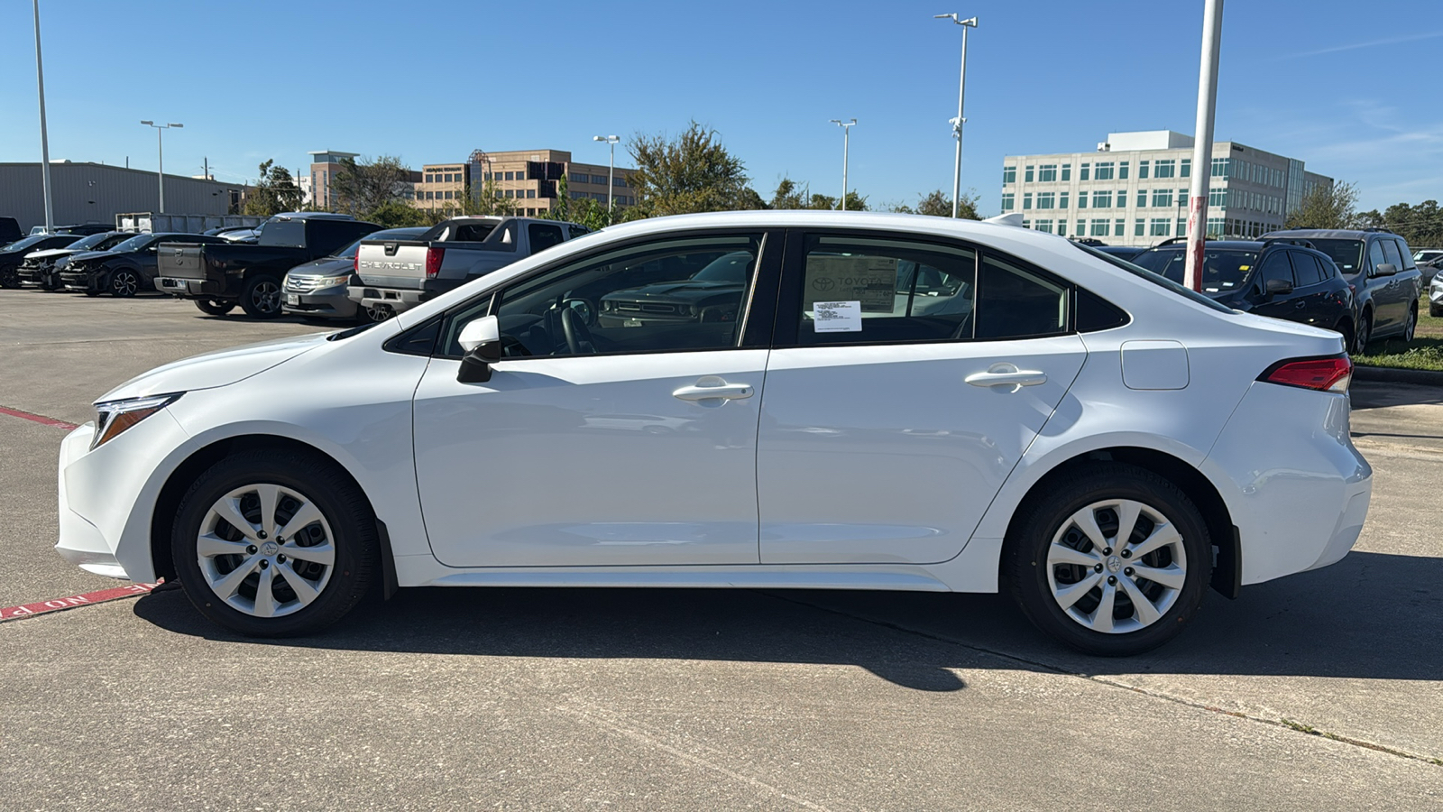 2025 Toyota Corolla Hybrid LE 5