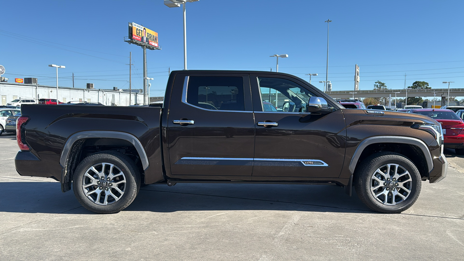 2025 Toyota Tundra Hybrid 1794 Edition 10