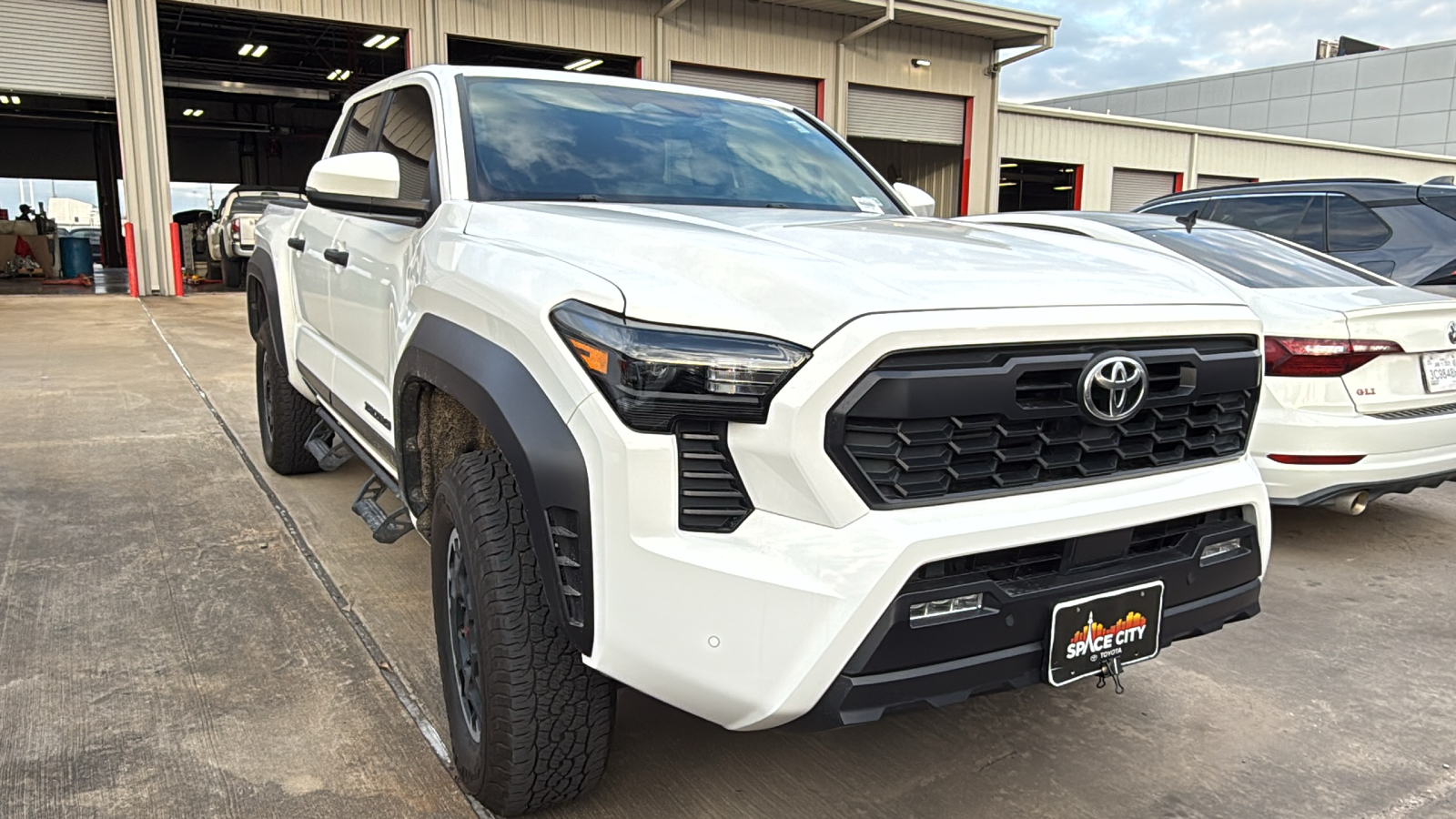 2024 Toyota Tacoma TRD Off-Road 2