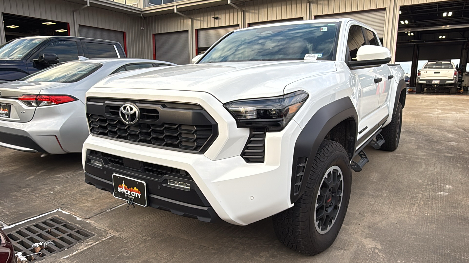 2024 Toyota Tacoma TRD Off-Road 3