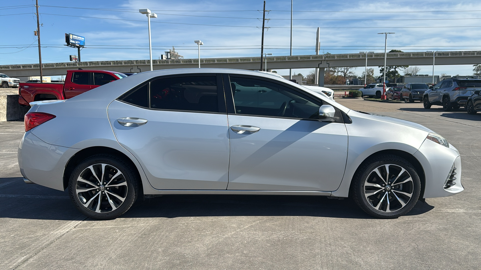 2017 Toyota Corolla SE 9