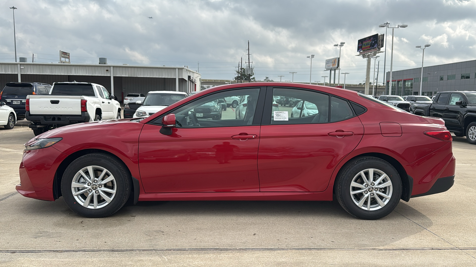 2025 Toyota Camry LE 5