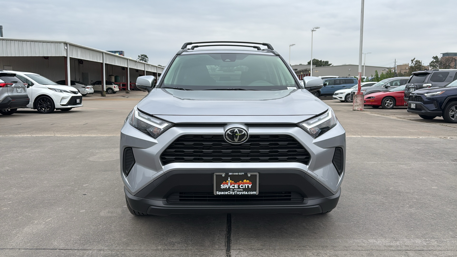 2025 Toyota RAV4 Hybrid XLE 4