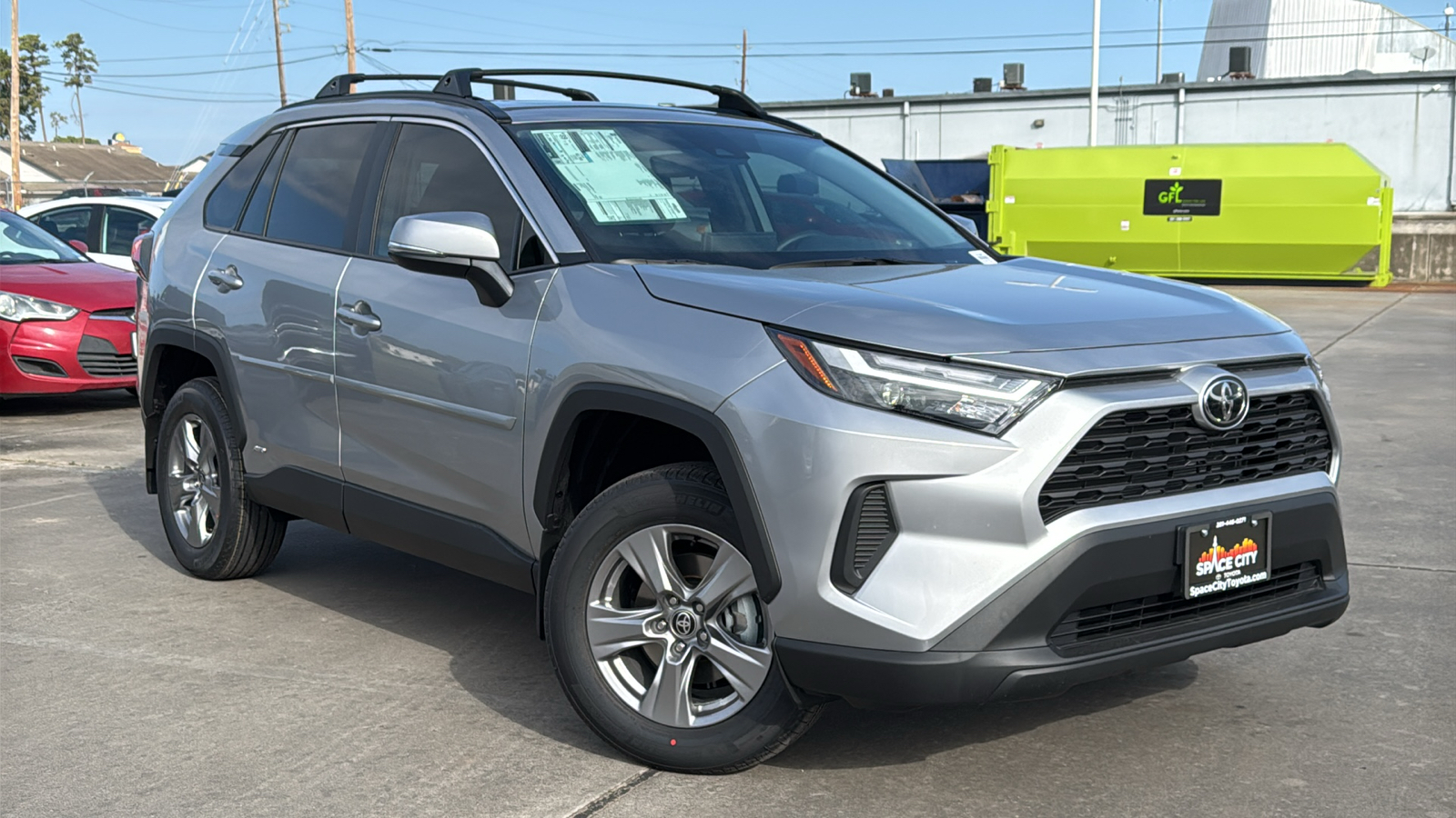 2025 Toyota RAV4 Hybrid XLE 2