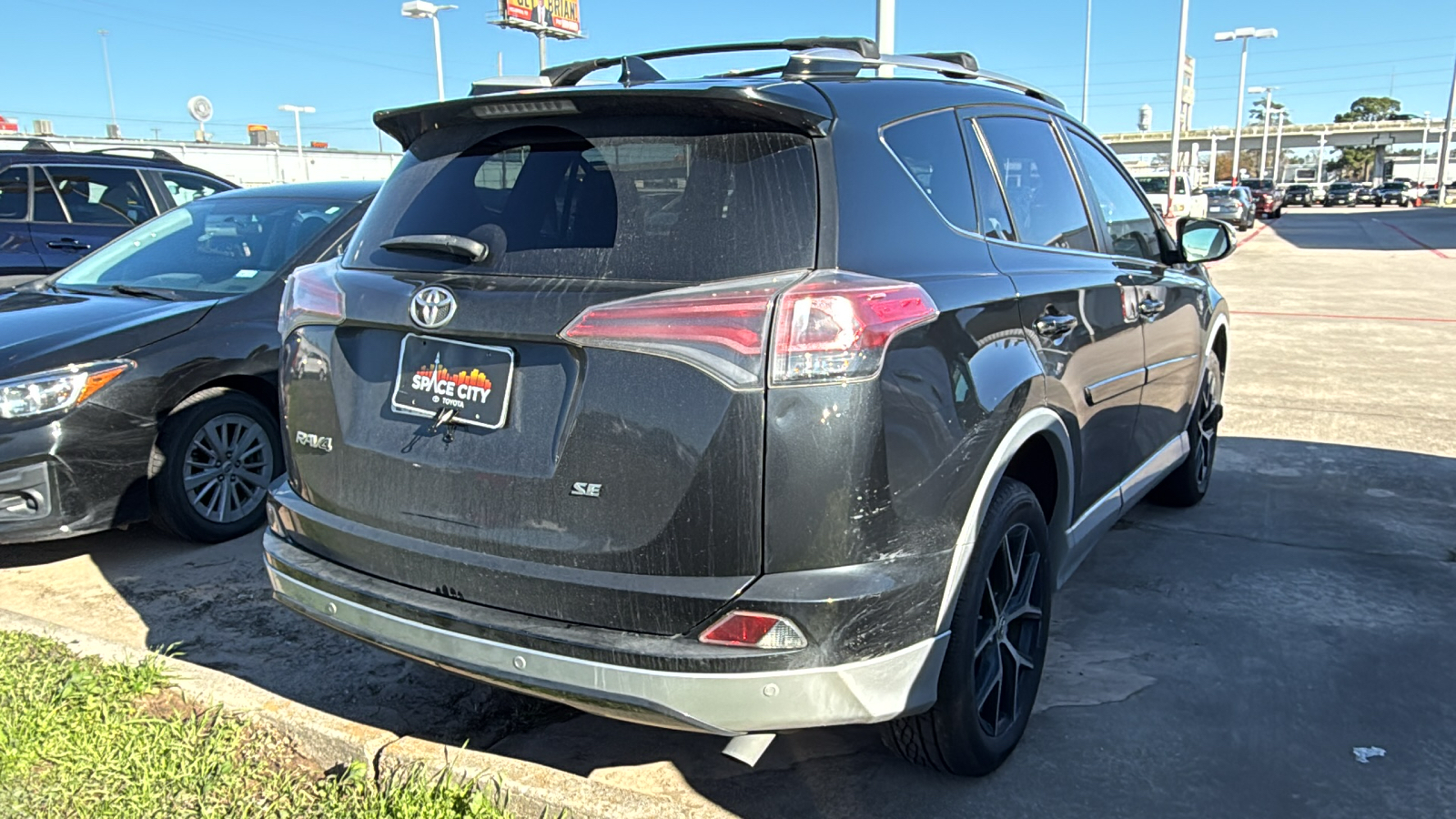 2016 Toyota RAV4 SE 7