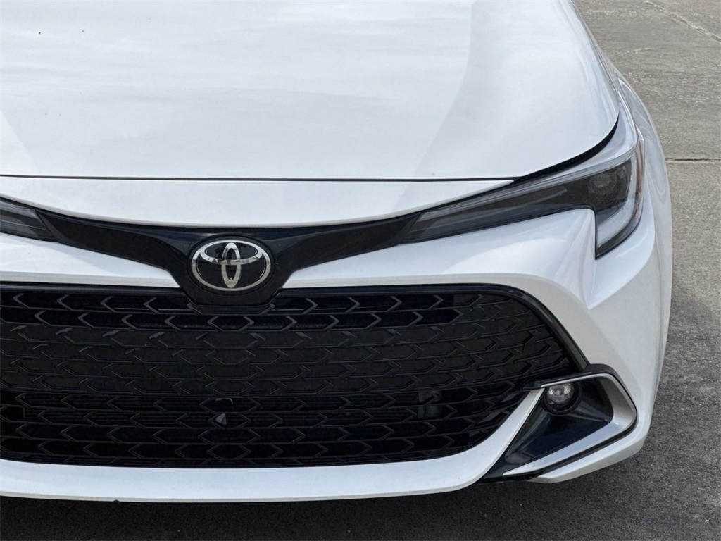 2023 Toyota Corolla Hatchback XSE 5