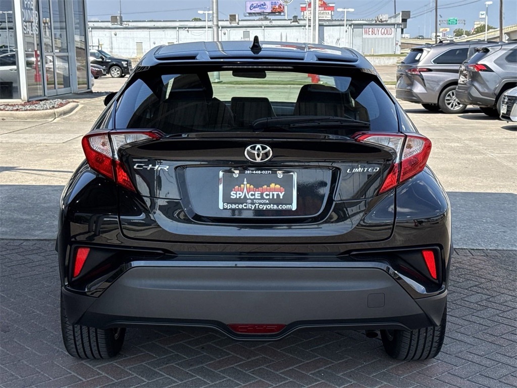 2022 Toyota C-HR Limited 17