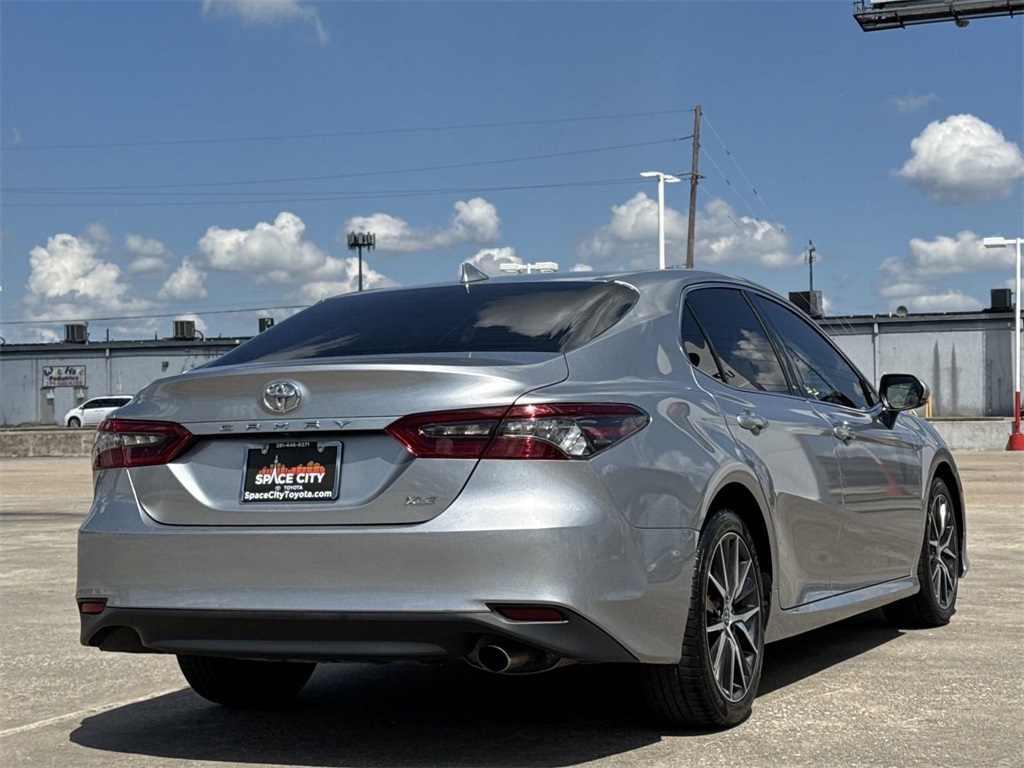 2023 Toyota Camry XLE 8