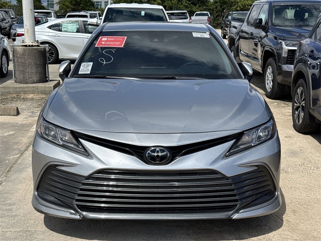 2023 Toyota Camry LE 4