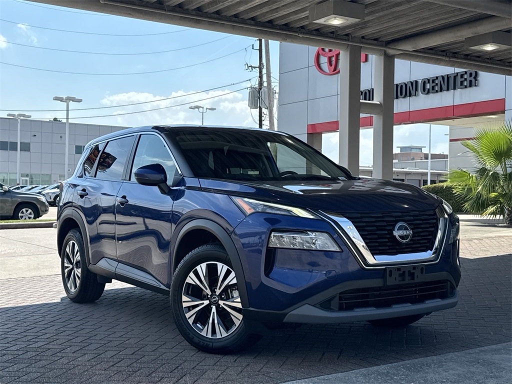 2022 Nissan Rogue SV 3