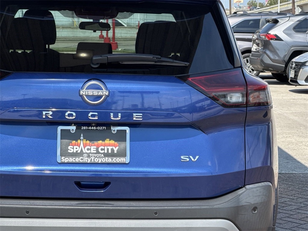 2022 Nissan Rogue SV 19