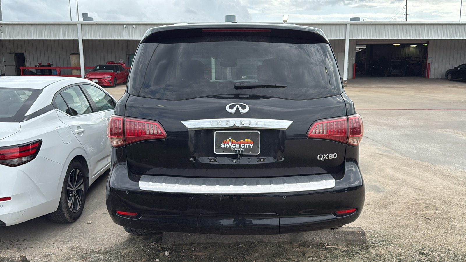 2015 INFINITI QX80 Base 6