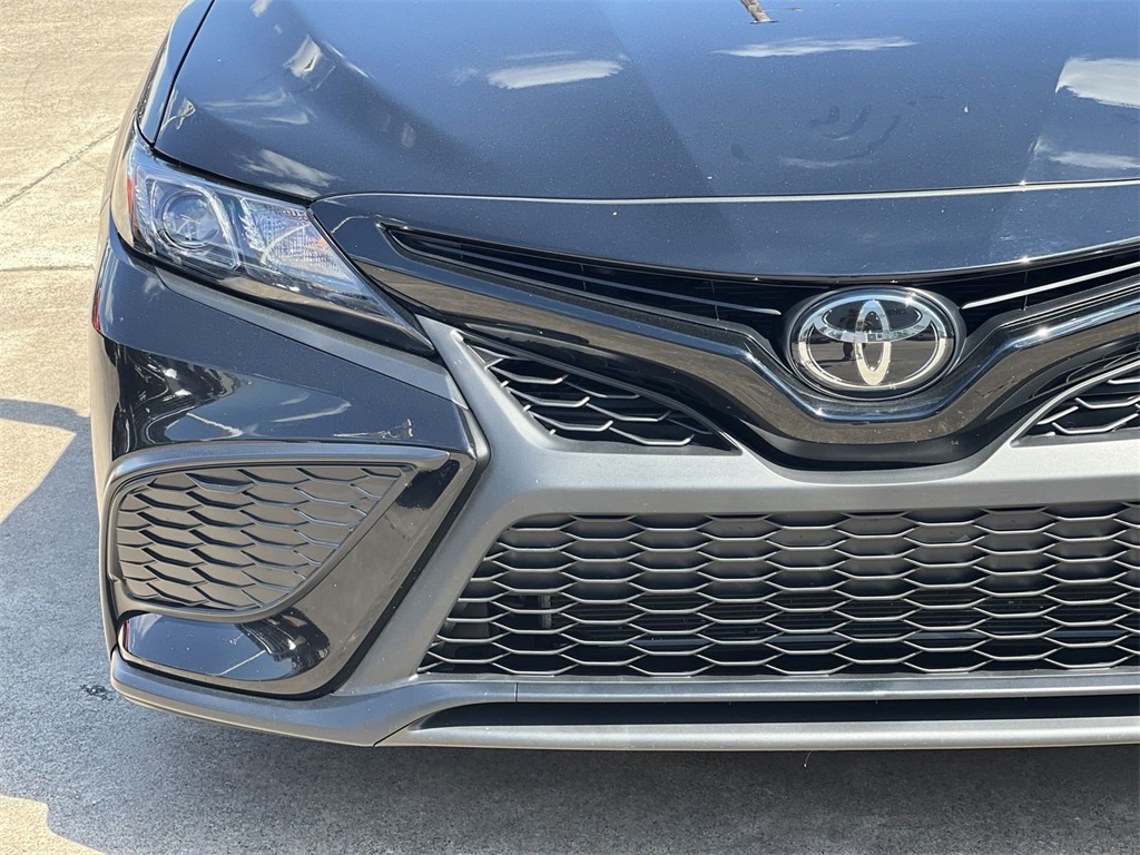 2024 Toyota Camry SE 6