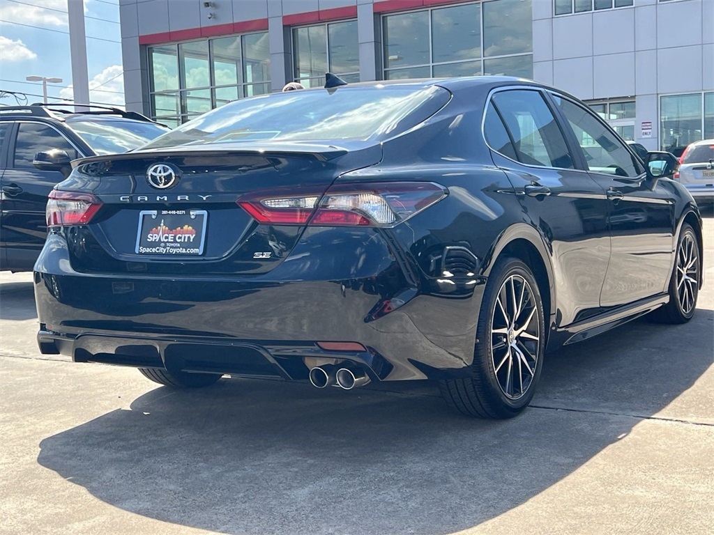 2024 Toyota Camry SE 8