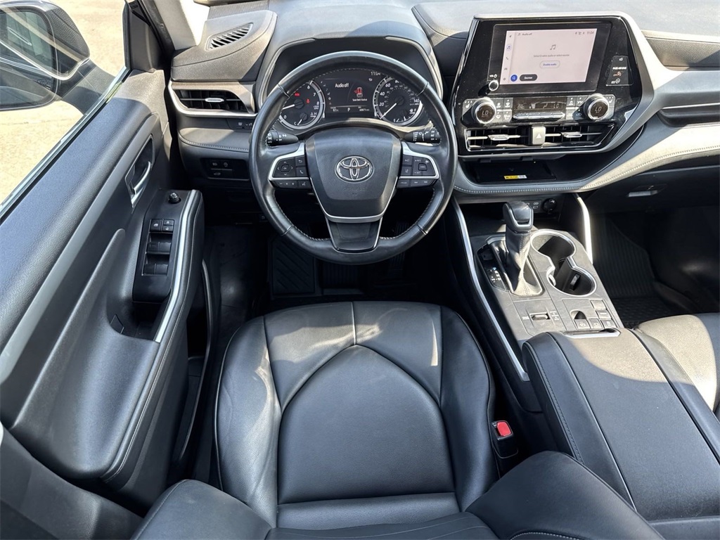 2023 Toyota Highlander XLE 20