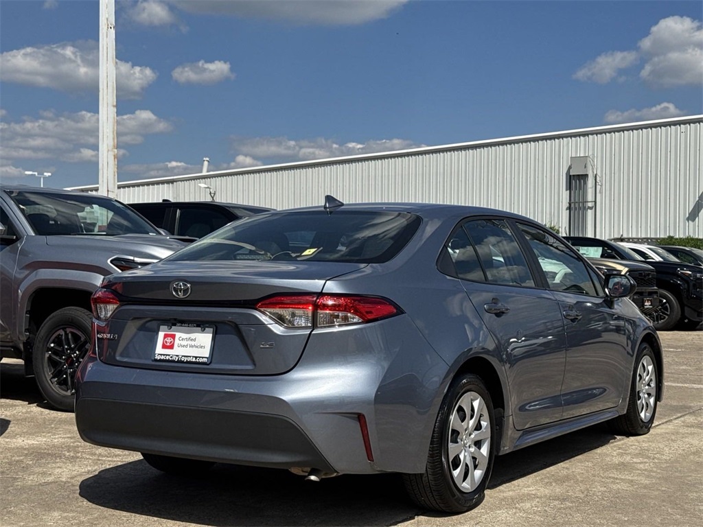 2024 Toyota Corolla LE 8