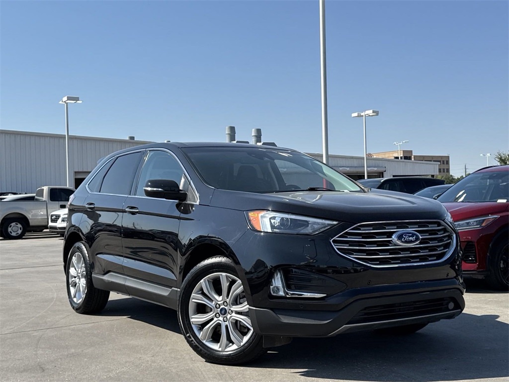 2022 Ford Edge Titanium 2