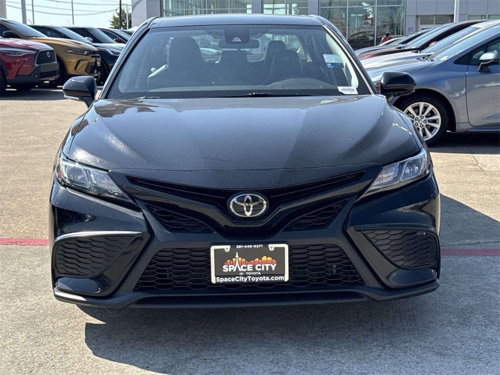 2022 Toyota Camry SE 7